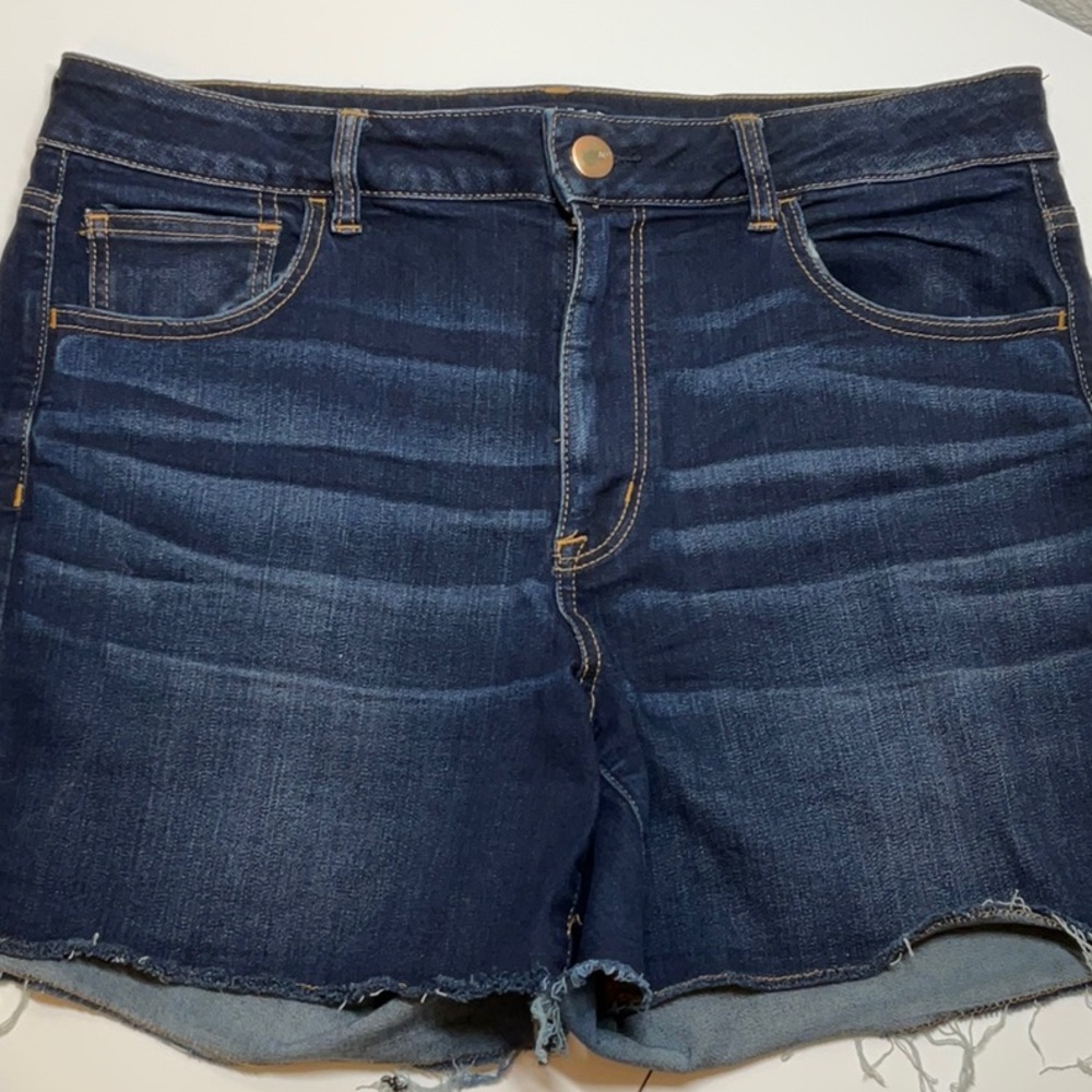 American Eagle Outfitters Super Stretch Hi- Rise Raw Hem Shorts Size 16